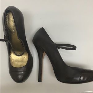 Bebe Brown Shoes. Size 7